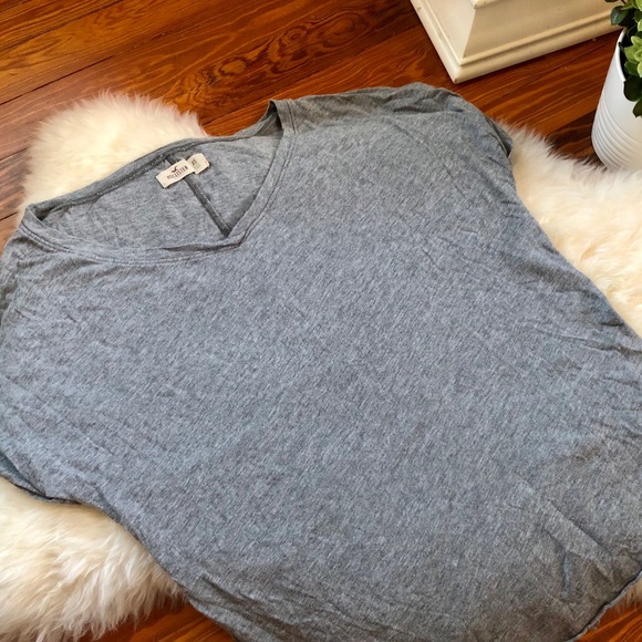 Hollister Grey Oversized V Neck - Picture 2 of 4